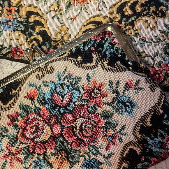 3 Tapestry vintage purse set. Evening bag, makeup bag and coin purse - Picture 2 of 6